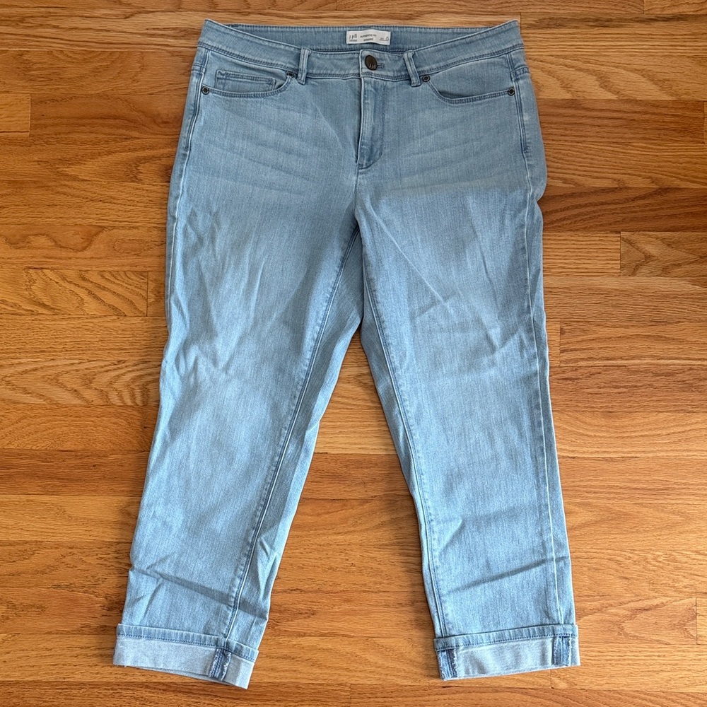 J. Jill Authentic Fit Light Blue Cropped Jeans
